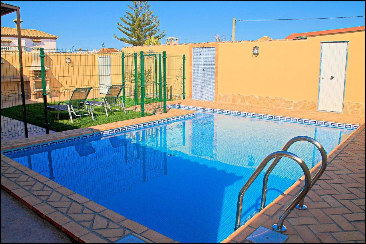 Bungalow Curro Pareja con piscina privada Conil De La Frontera Exterior foto