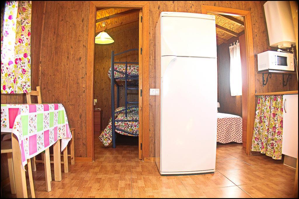 Bungalow Curro Pareja con piscina privada Conil De La Frontera Exterior foto