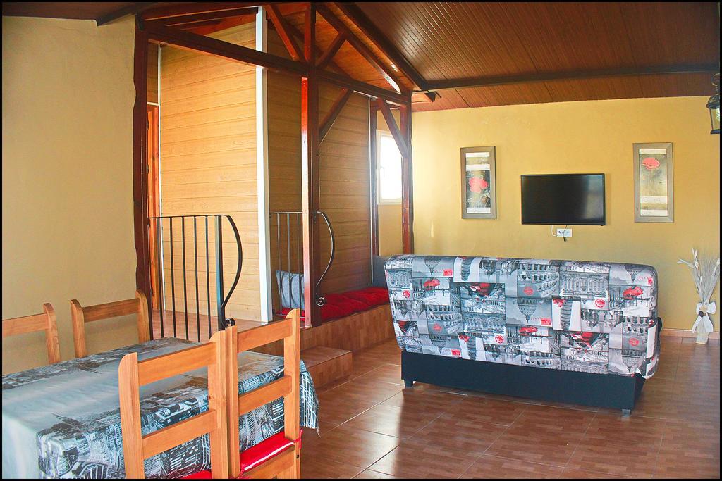 Bungalow Curro Pareja con piscina privada Conil De La Frontera Exterior foto