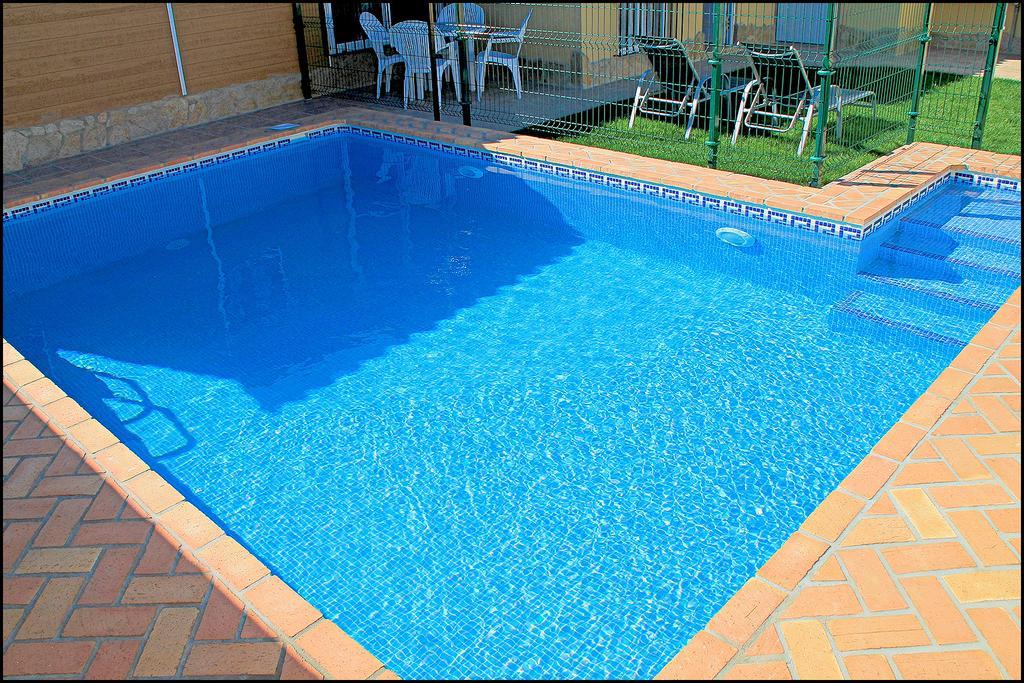 Bungalow Curro Pareja con piscina privada Conil De La Frontera Exterior foto